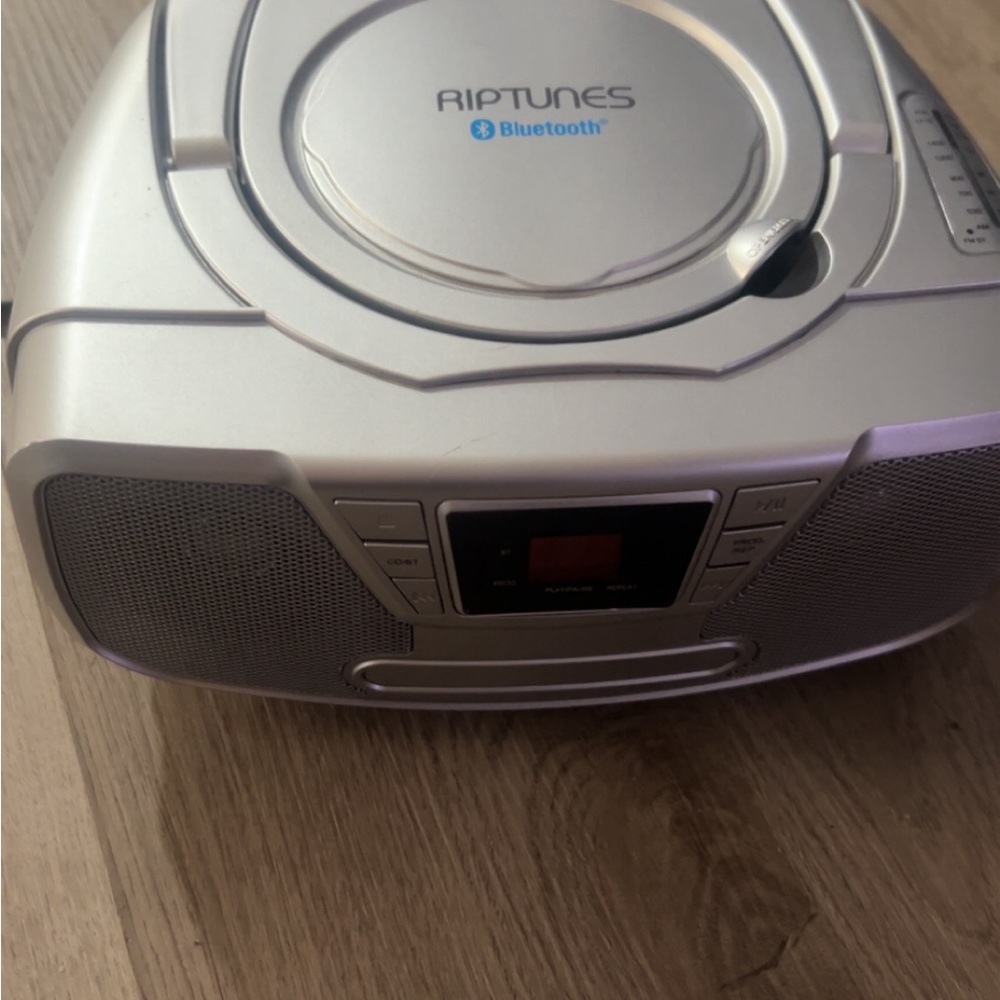 Silver Plug In CD Player with Bluetooth